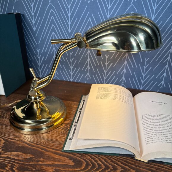 Vintage Brass Shell Desk Lamp Adjustable Reading Light with Scalloped Shade - Picture 2 of 16